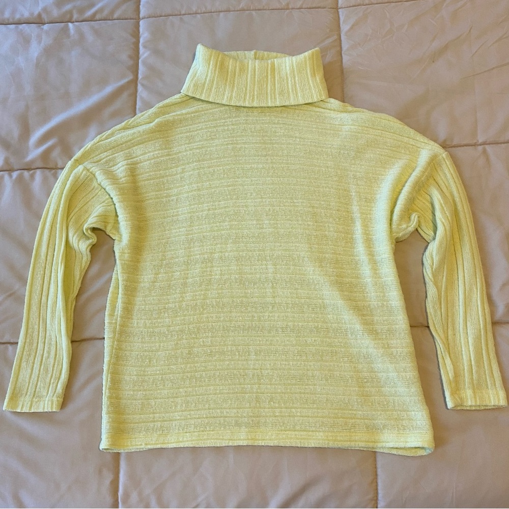 Lightweight Fashion Nova Turtleneck